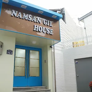 Maison d'hôtes Namsan Gil House